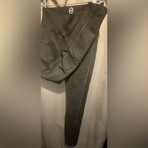 Under Armour, rush compression leggings, black size small
